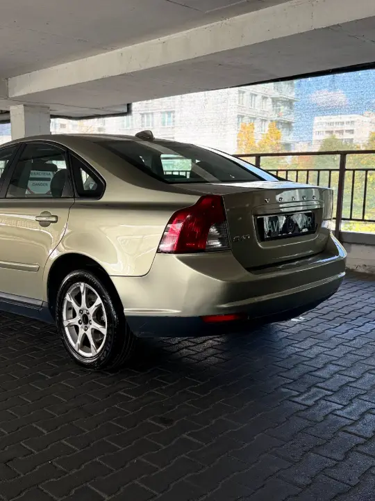 VOLVO S40