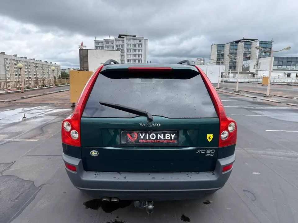 VOLVO XC90