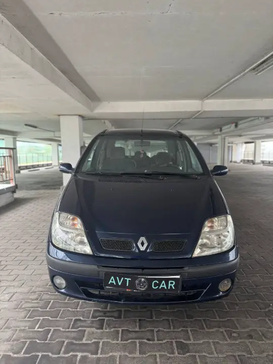 RENAULT Scenic