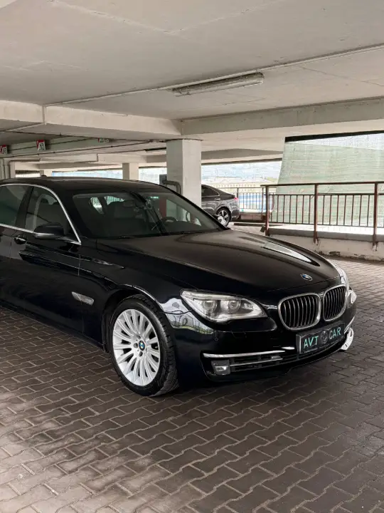BMW 740