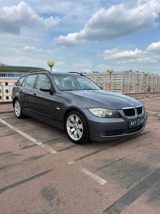 BMW 320