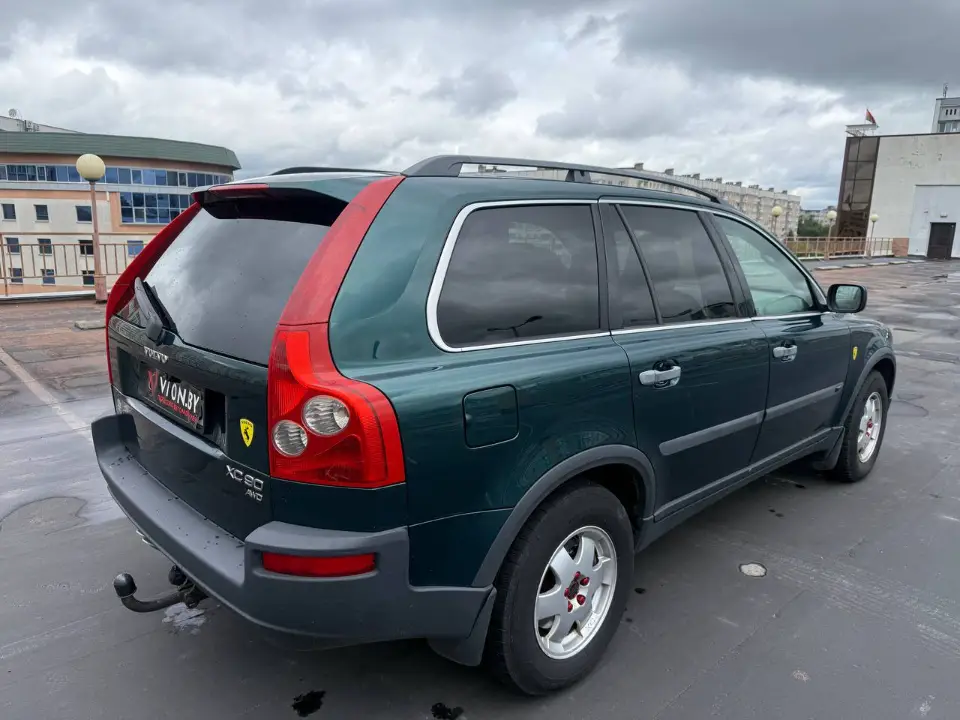 VOLVO XC90