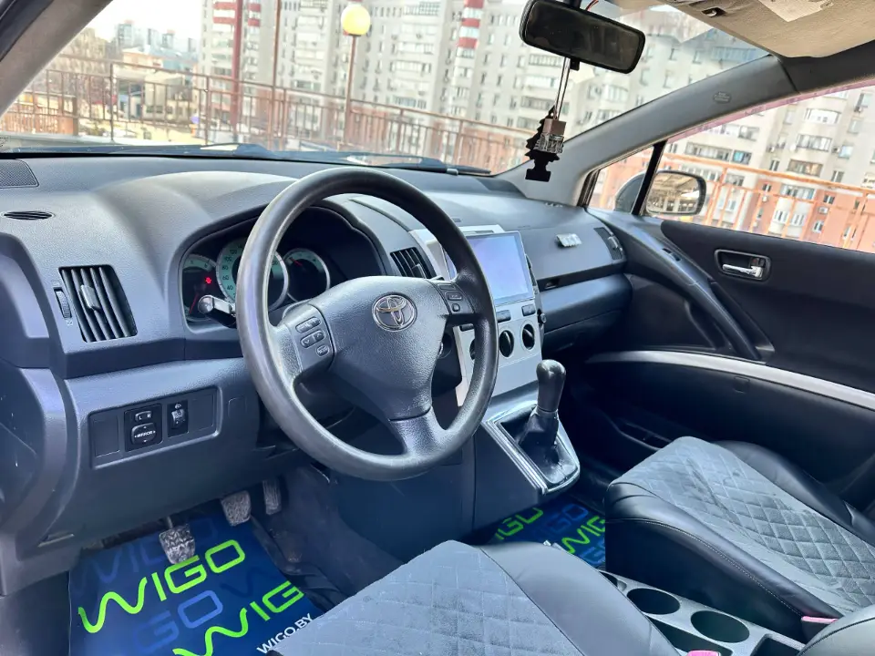 TOYOTA COROLLA VERSO