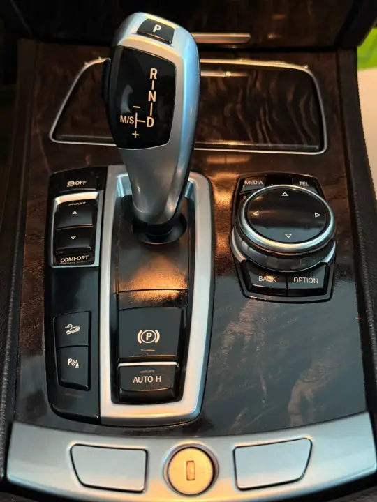 BMW 740
