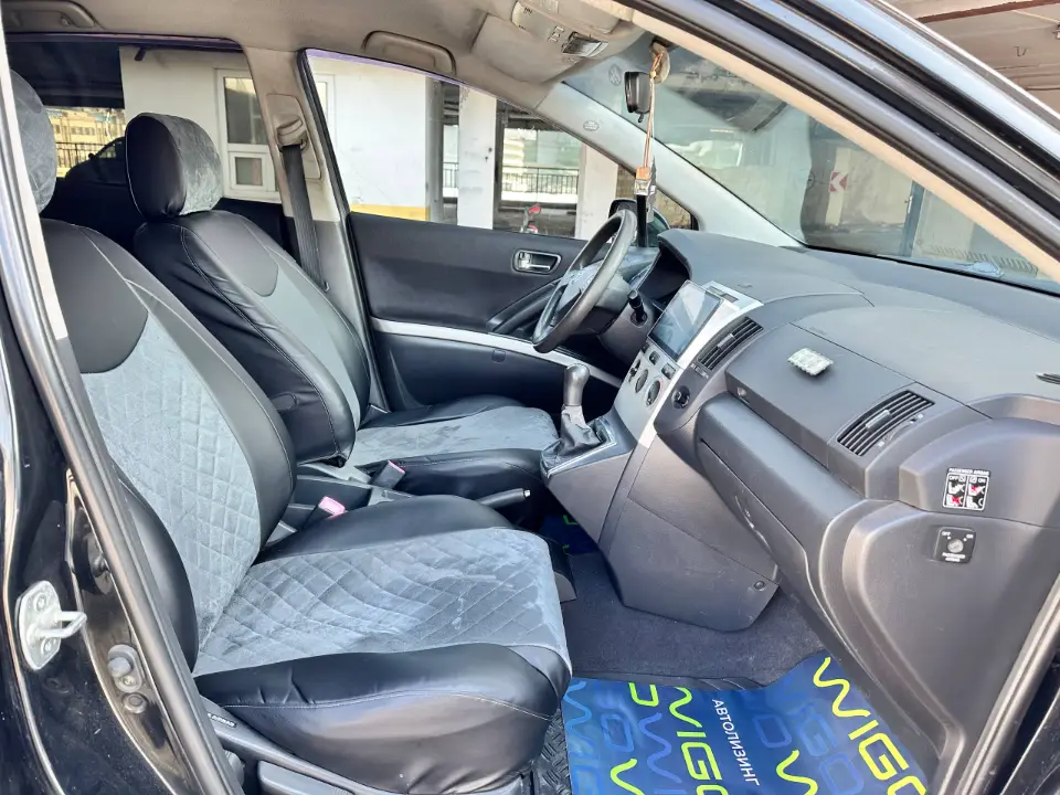 TOYOTA COROLLA VERSO