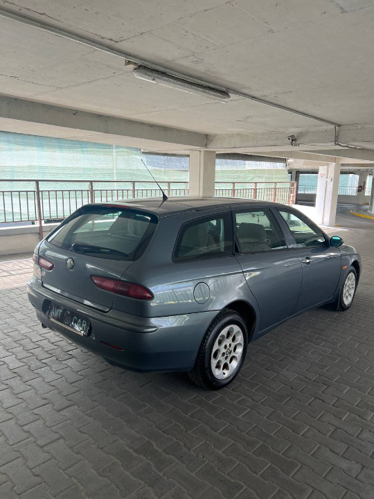 Alfa Romeo 156