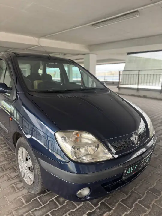 RENAULT Scenic
