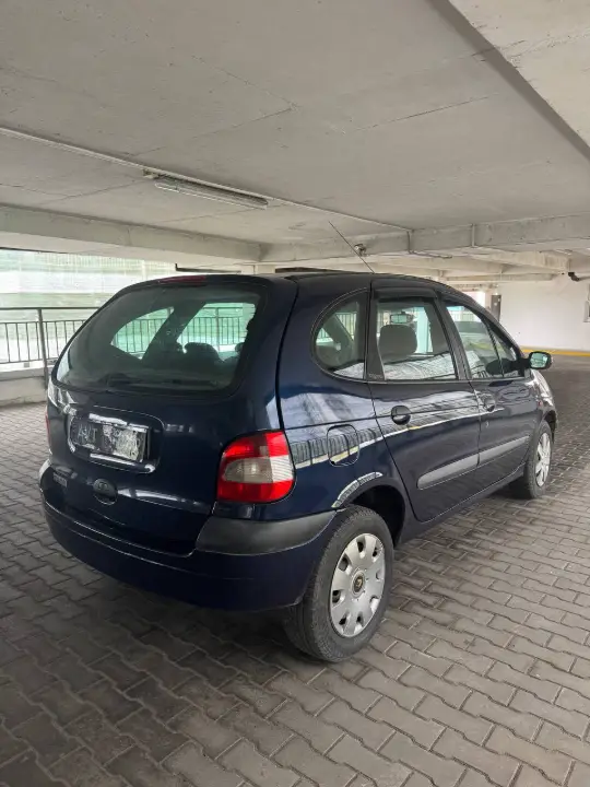RENAULT Scenic