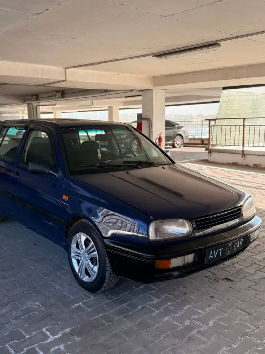 Volkswagen  Golf