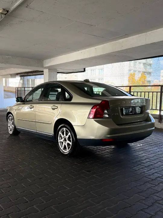VOLVO S40