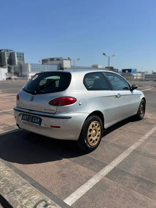 Alfa Romeo 147