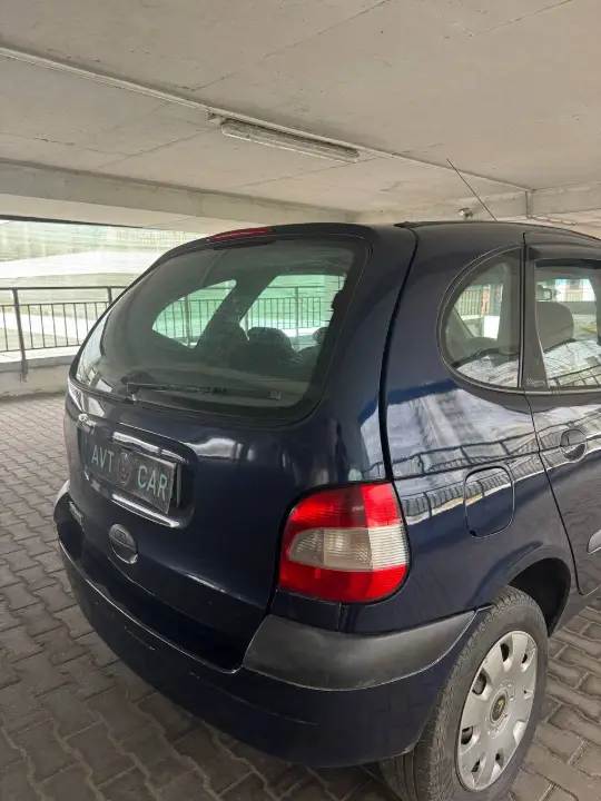 RENAULT Scenic