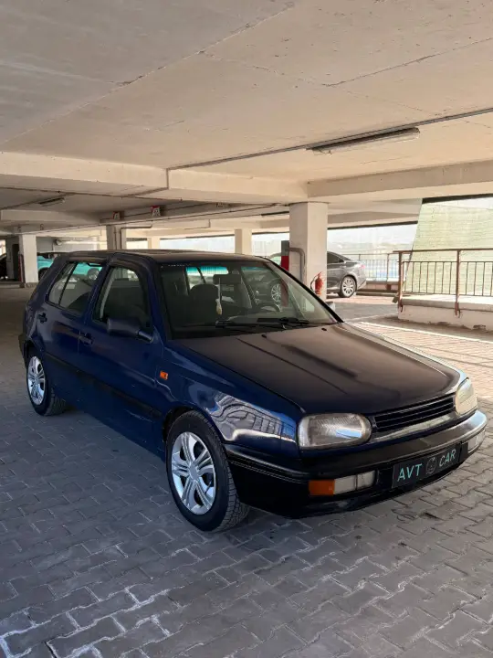 Volkswagen  Golf