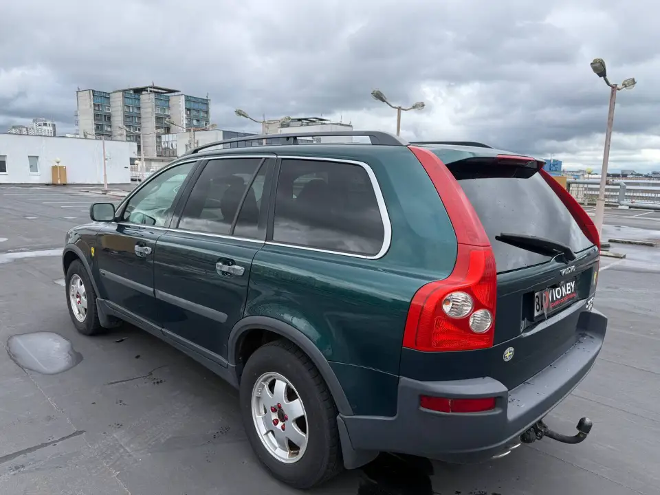 VOLVO XC90