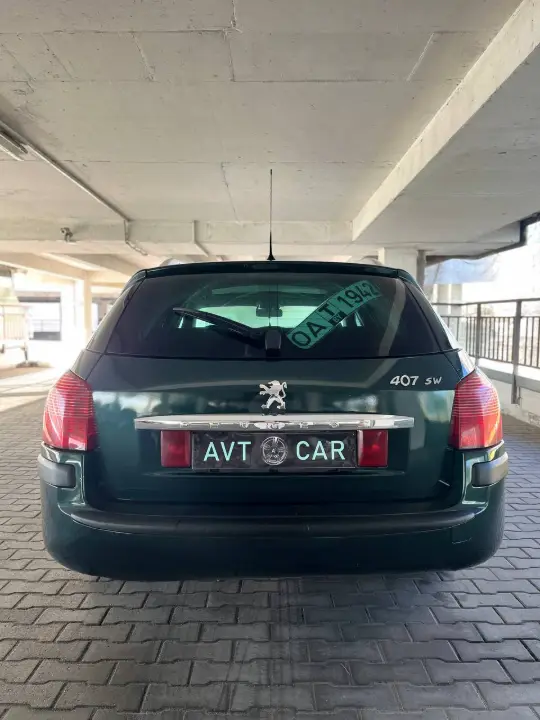 PEUGEOT 407
