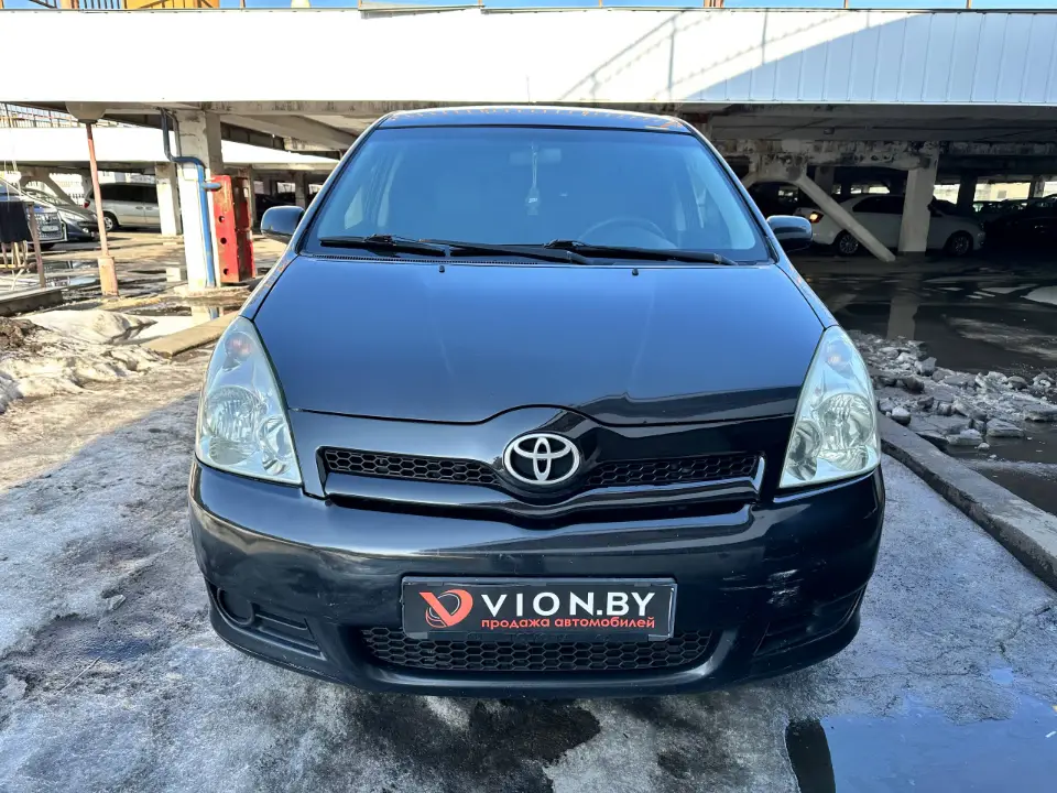 TOYOTA COROLLA VERSO