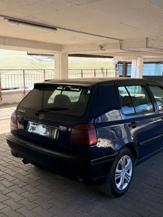 Volkswagen  Golf